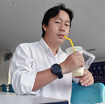 คุณวิชัย จ้าวเจริญ ผู้ก่อตั้งบ้านเด็กฉายแสง