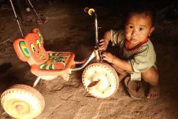 Unprivileged child need foods.